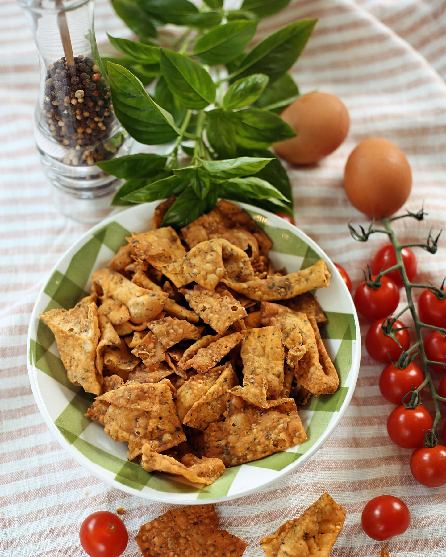 OREILLETTES · TOMATO BASIL