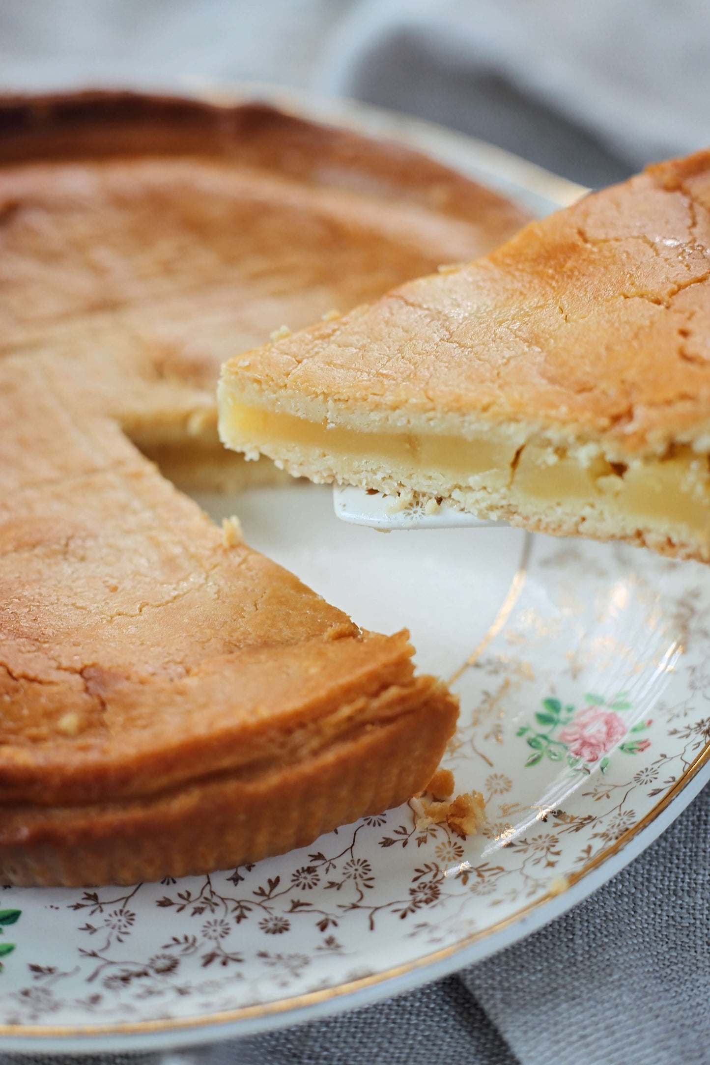 BASQUE CAKE · CREAM